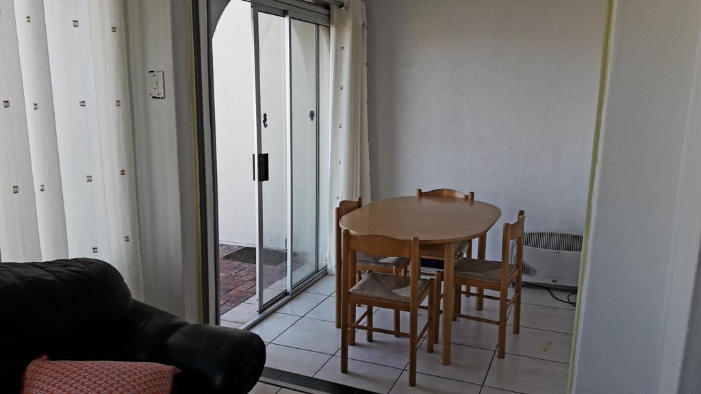 Apartment Club 186 & 208 *